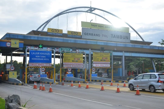 gerbang tol tambun